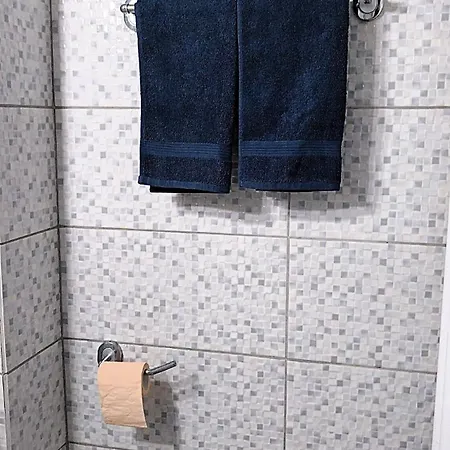 Cozy In Downtown Daire *